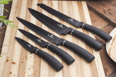 قطع كمحترف مع هذه الأنواع الأساسية من سكاكين المطبخ