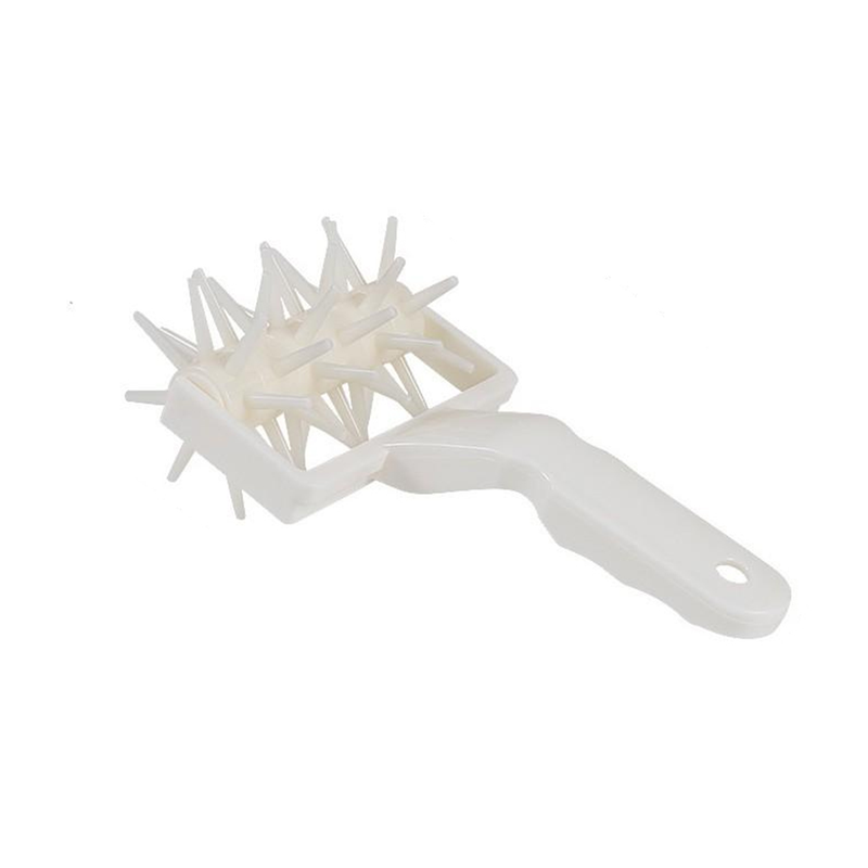 Vague Plastic Roller Docker 19.8 x 11 cm,  with 2 cm Pins- Al Makaan Store