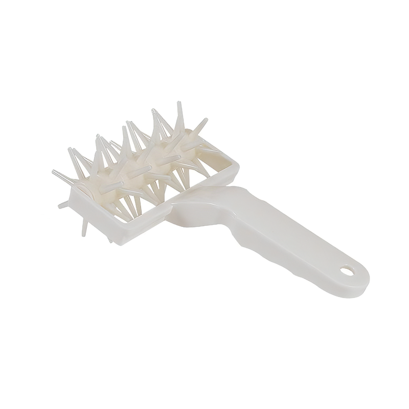 Vague Plastic Roller Docker 21 x 12 cm,  with 2 cm Pins- Al Makaan Store