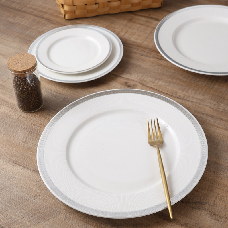 Porceletta VIP Ivory Porcelain Flat Plate with Silver Rim