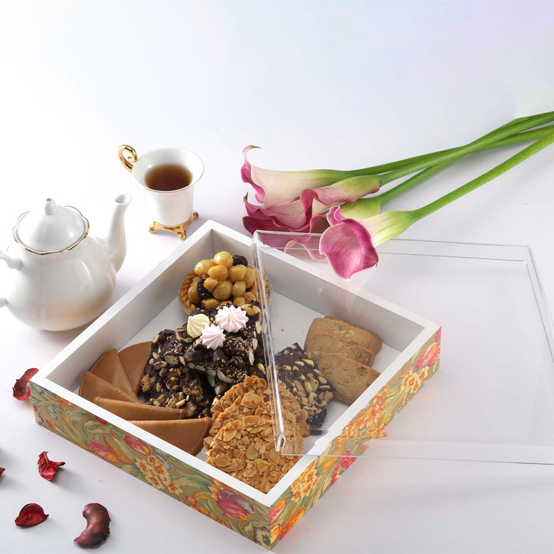 Vague Square Tulip Wooden Serving Box with Acrylic Cover 24 cm - Al Makaan Store