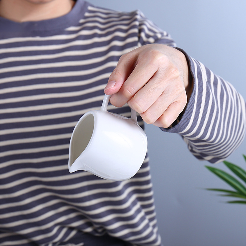 Porceletta Ivory Porcelain Creamer - Al Makaan Store