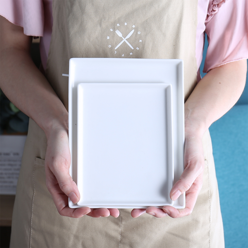 Porceletta Ivory Porcelain Rectangular Plate - Al Makaan Store
